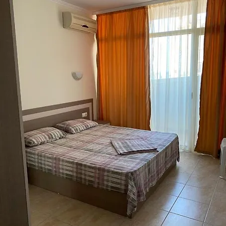 Andalusia Апартамент *