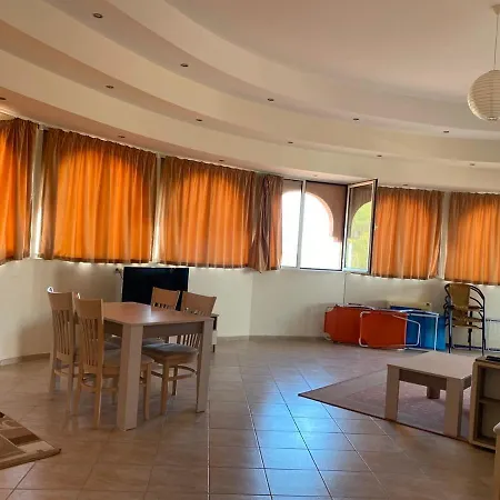 Andalusia Елените