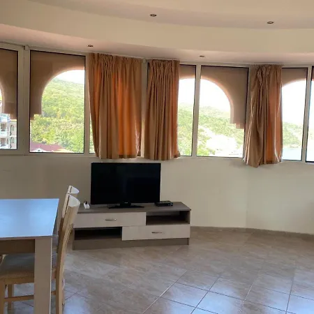 Апартамент Andalusia *