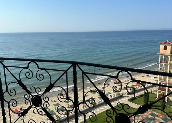 Andalusia * אלניטה