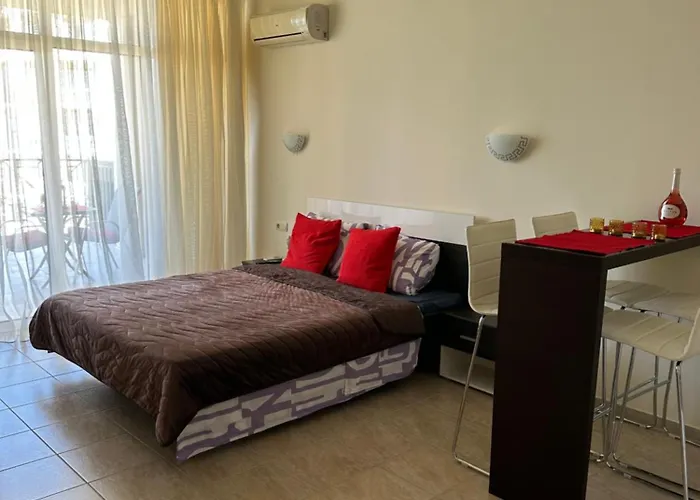 Andalusia * אלניטה